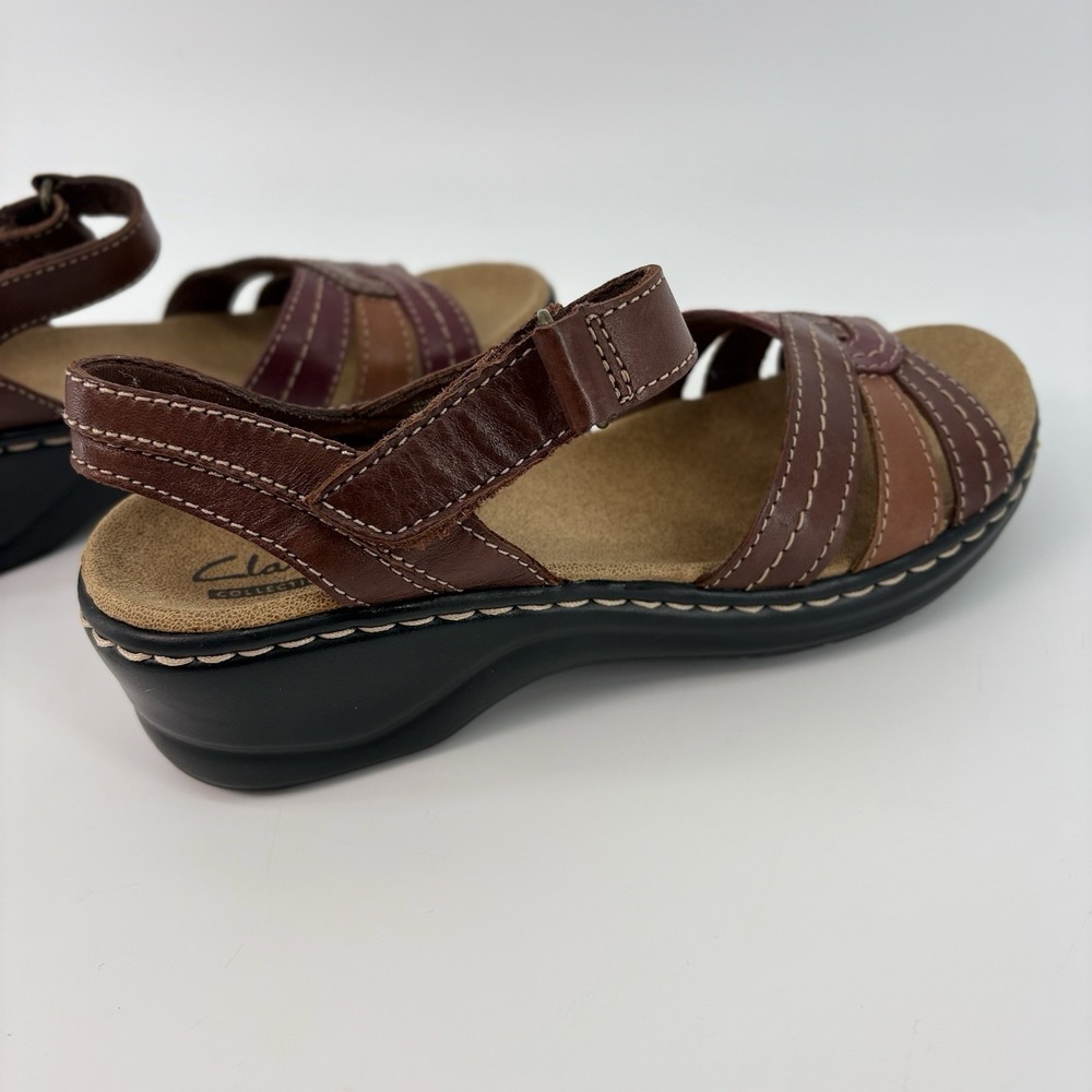 Clarks Collection Women's Sz 6 Brown Leather Adjustable Comfort Walking Sandals - Picture 8 of 13